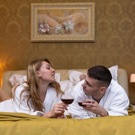 Park Hotel Zamkovy Гомель Екстер'єр фото