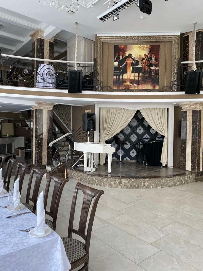 Park Hotel Zamkovy Гомель Екстер'єр фото