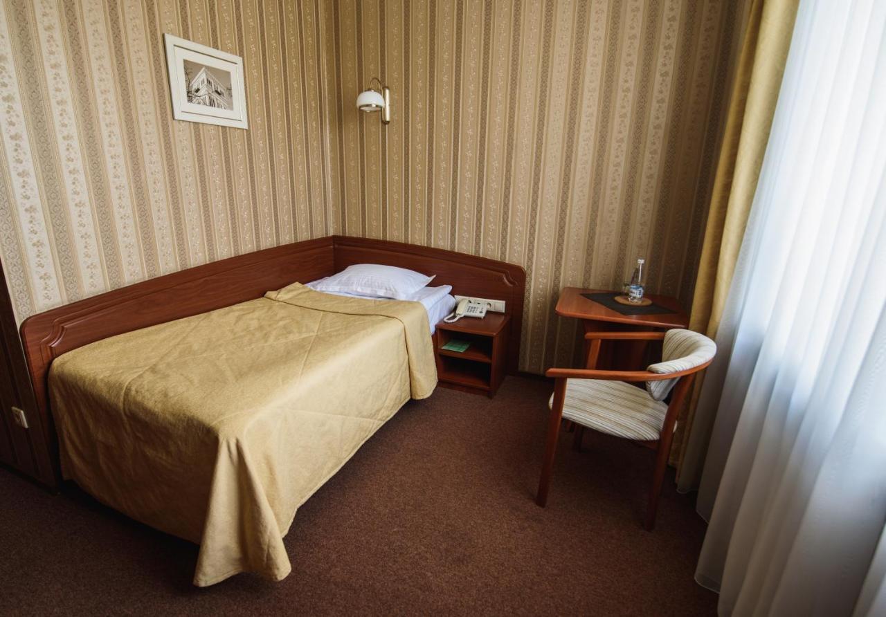 Park Hotel Zamkovy Гомель Екстер'єр фото