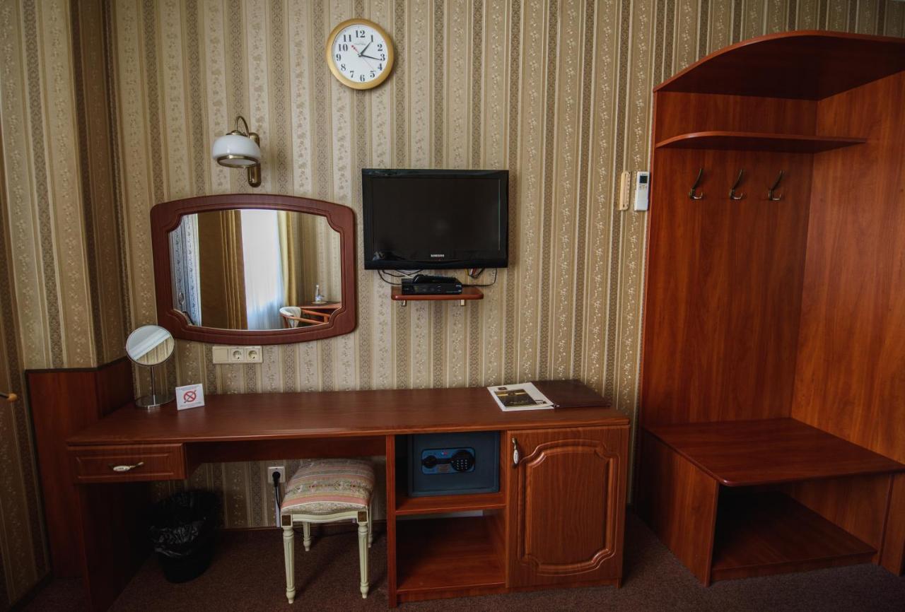 Park Hotel Zamkovy Гомель Екстер'єр фото