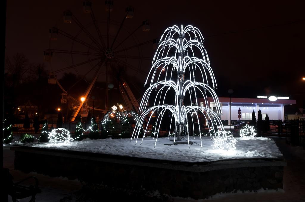 Park Hotel Zamkovy Гомель Екстер'єр фото