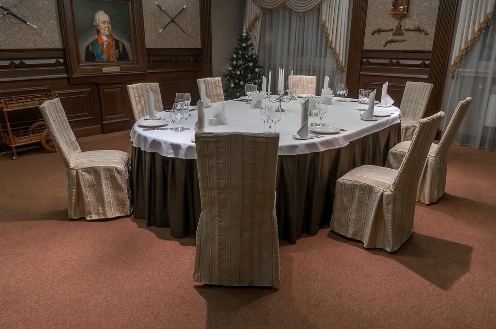 Park Hotel Zamkovy Гомель Екстер'єр фото