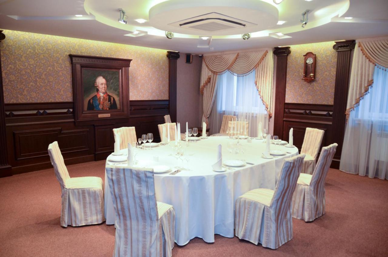 Park Hotel Zamkovy Гомель Екстер'єр фото